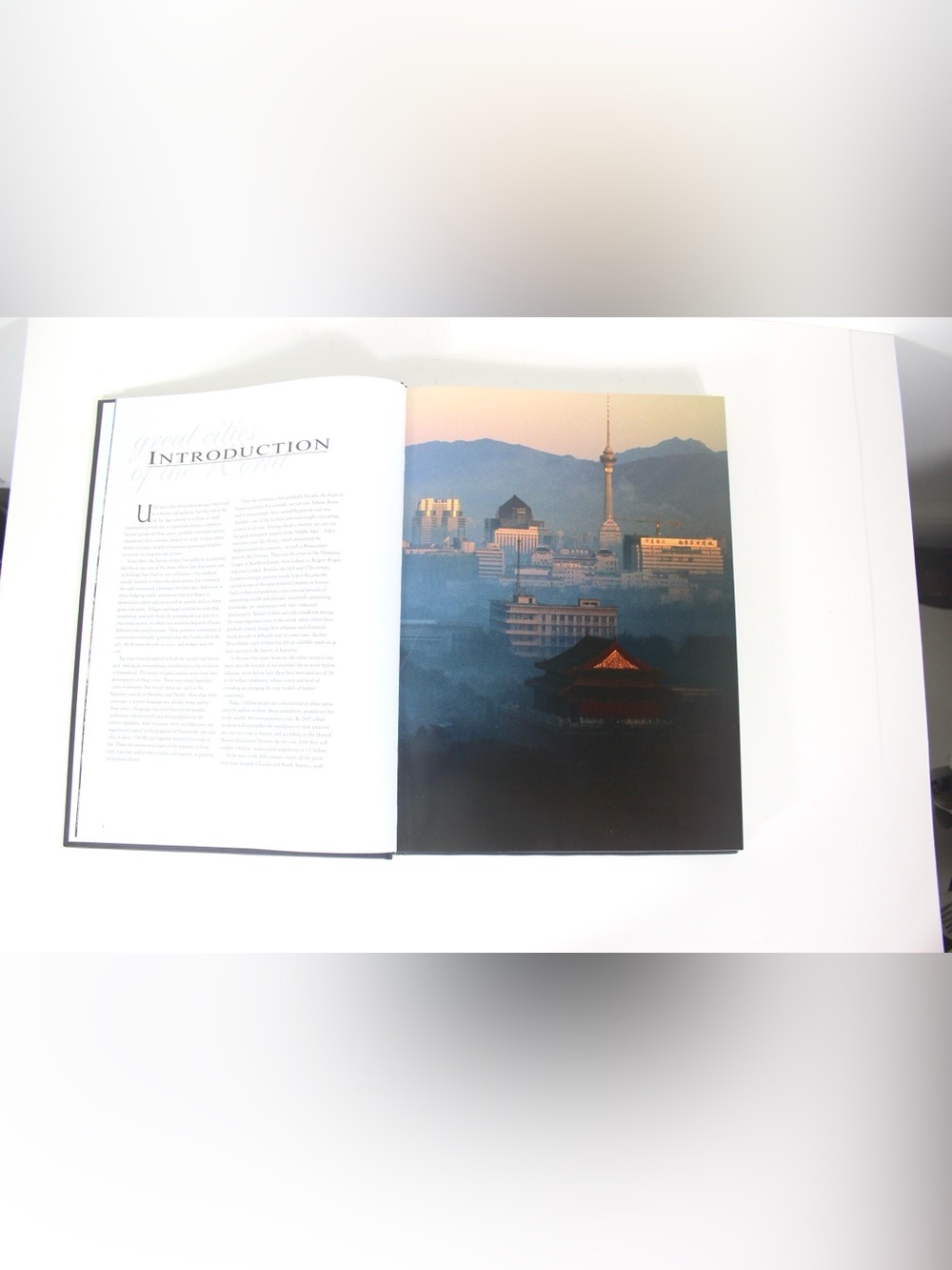 2005 Great Cities of the World Hard Cover Coffee Table Book Travel Black Gold - Picture 10 of 13